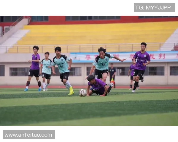 防城实校足球明星展现青春风采助力校园体育发展新篇章